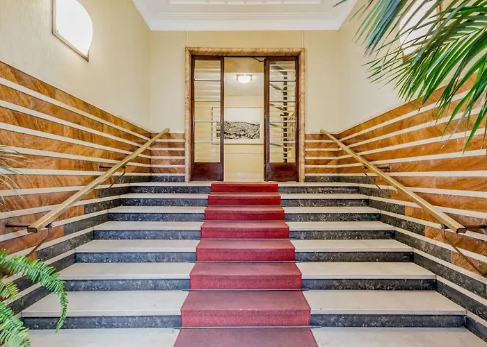 Vatican Chic House *
